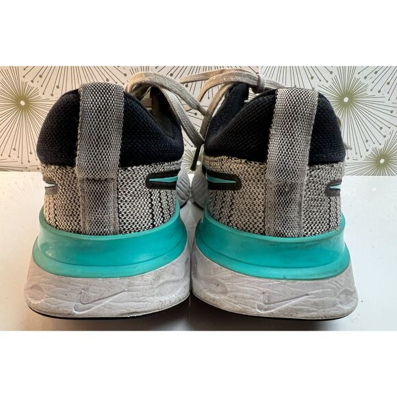 Nike React Infinity Flyknit running shoes for women. Size 7. - Picture 5 of 9